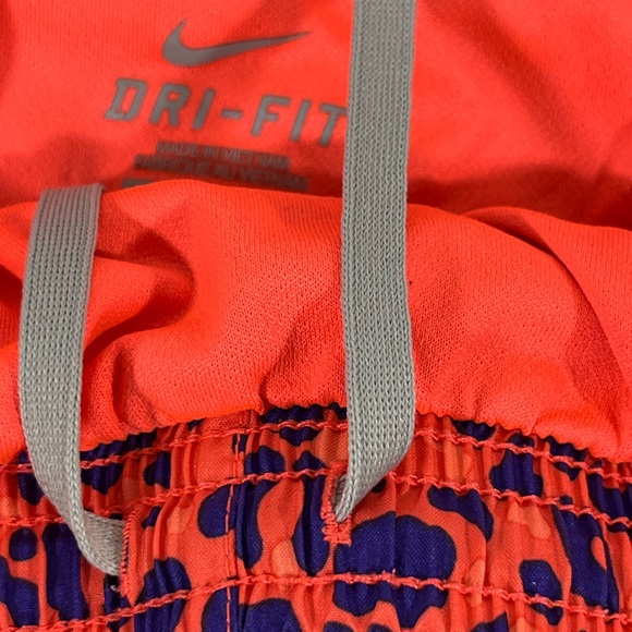 Nike Women's Leopard Print Athletic Shorts Sz S Orange and Navy PREOWNED - Picture 8 of 11